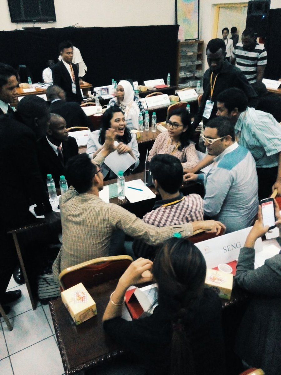 AASC 2015 tweet media