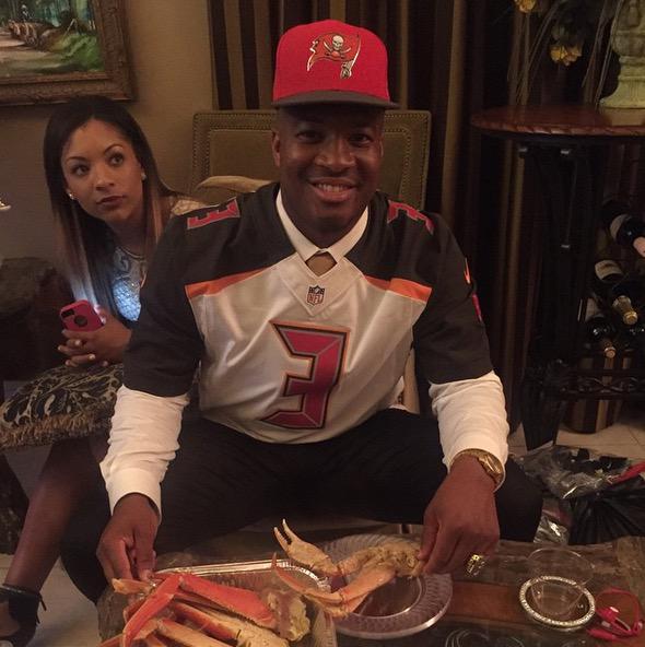 Jameis Winston celebrated being drafted by the Buccaneers by eating crab legs ble.ac/1Ey4Mc6