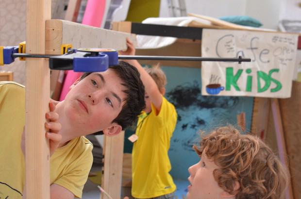 Makerspaces_com's tweet photo. Want to Start a #Makerspace at School? Tips to Get Started  http://t.co/VzLtJds402 #makerED #maker #edtech #edchat http://t.co/YoOUv2BsRU