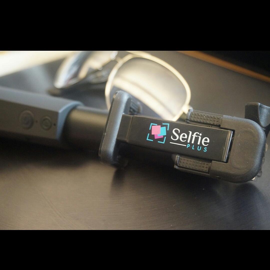 SelfiePlus tweet media