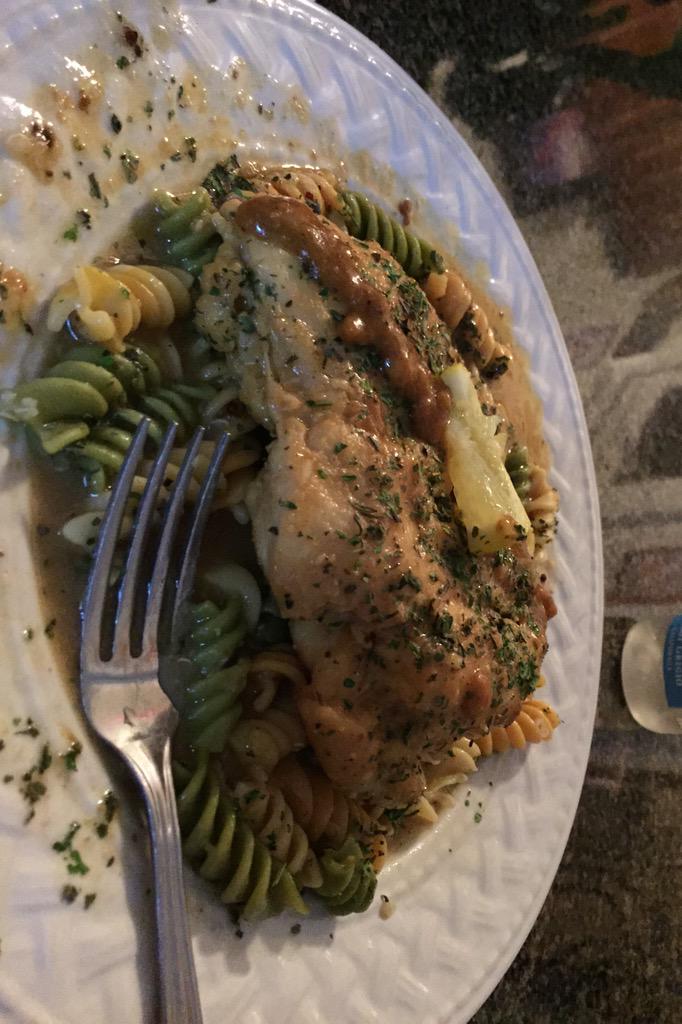 IanCrossXXX's tweet photo. Chicken Piscata that I just made, thank you very much http://t.co/KOgpsPwb77