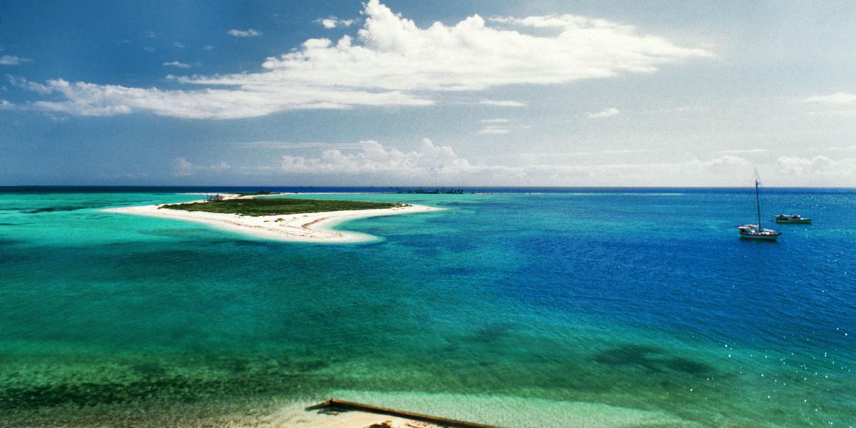 HuffPost's tweet photo. 6 Florida islands that hands-down beat the Caribbean http://t.co/sXvHyO2PNa http://t.co/aHhIEqcIsc