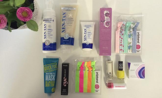 WeHeartLiving's tweet photo. #WIN a summer #beauty bundle! Follow &amp; RT to enter. Details here: http://t.co/cSBUiqAXBh #competition #WHLFriYay http://t.co/ySx7wYwRJ1
