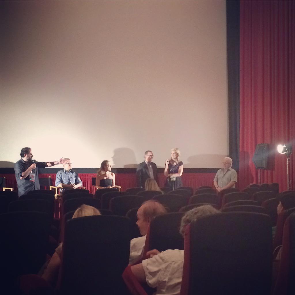 GemologyStudent's tweet photo. Met creators of @sharingtherough #nbff #nbff2015 @orinmazzoni #sharingtherough #discussionpanel @nbff @GIAnews http://t.co/HLAecs2LBz