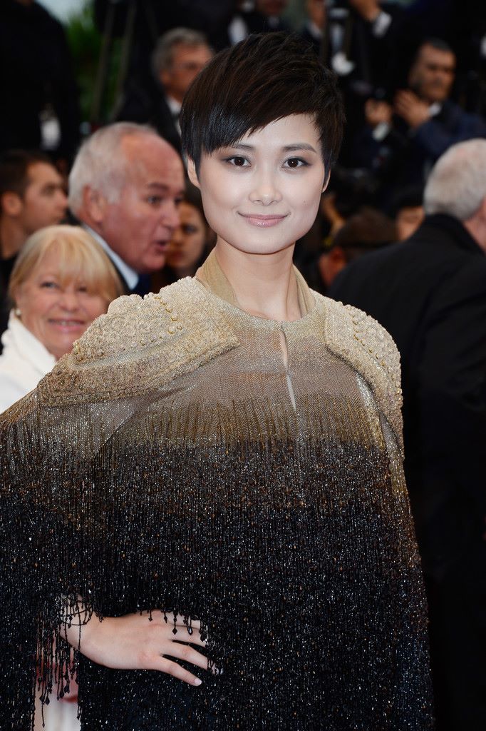 LiYuchun_Studio's tweet photo. 【Li Yuchun x Givenchy】 2012F/W Couture by Riccardo Tisci–Cannes Film Festival Premiere.#MetBall #ChrisLeeMetBall2015 http://t.co/EV90W356HS