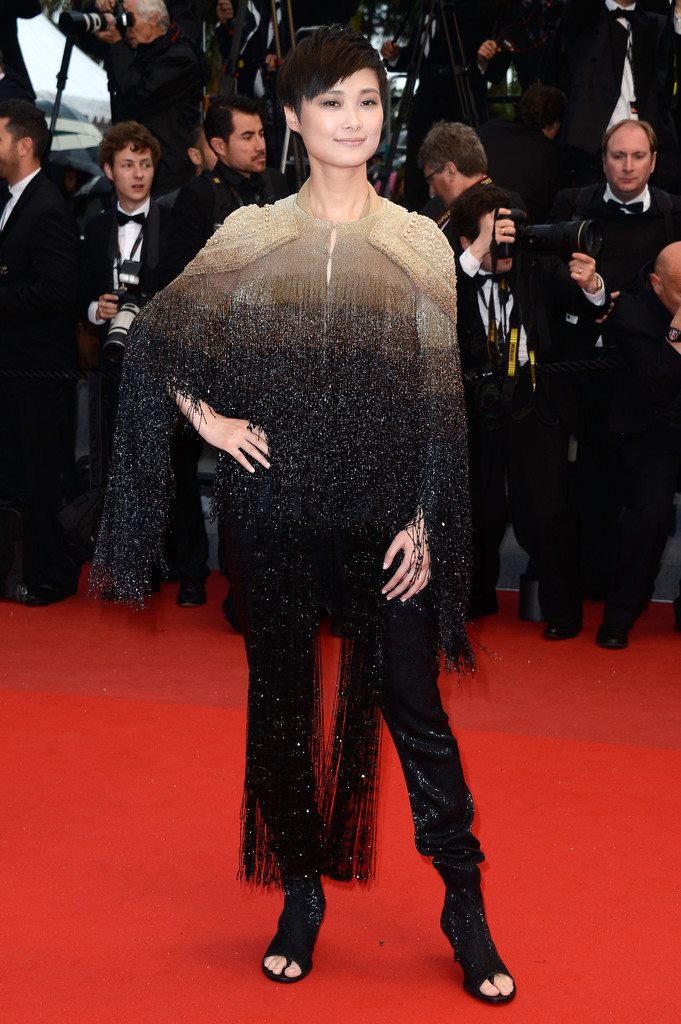 LiYuchun_Studio's tweet photo. 【Li Yuchun x Givenchy】 2012F/W Couture by Riccardo Tisci–Cannes Film Festival Premiere.#MetBall #ChrisLeeMetBall2015 http://t.co/z8RblfNqi7