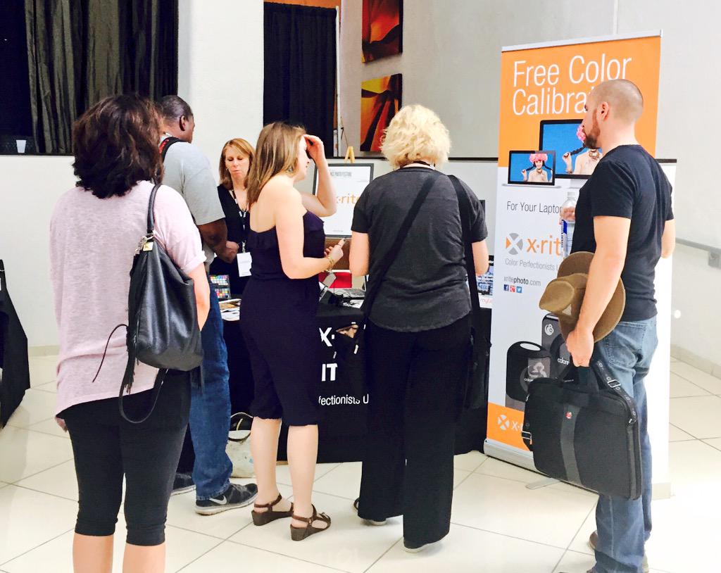calibritecolor's tweet photo. Lining up to have laptops, tablets + mobile phones calibrated by X-Rite #ColorTRUE on last day of PSPF #xritephoto http://t.co/zhNWlrpsZH