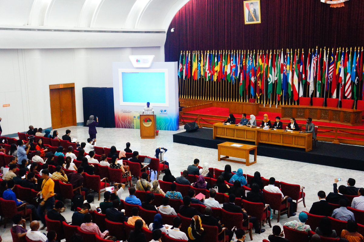 AASC 2015 tweet media