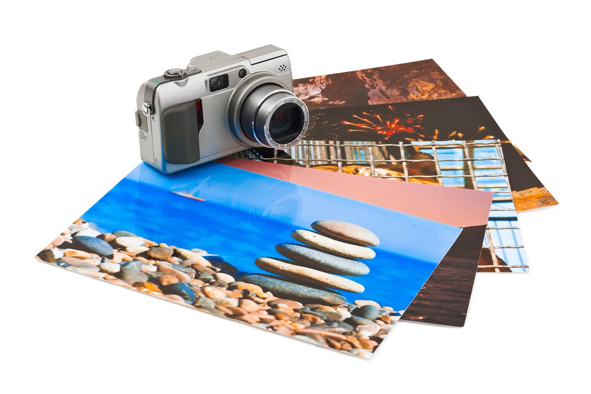 LinklatersGrads's tweet photo. Travelling this bank holiday weekend? Take photos &amp; participate in our Magna Carta competition http://t.co/hvGHIOgRQL http://t.co/fYCifCZRlw