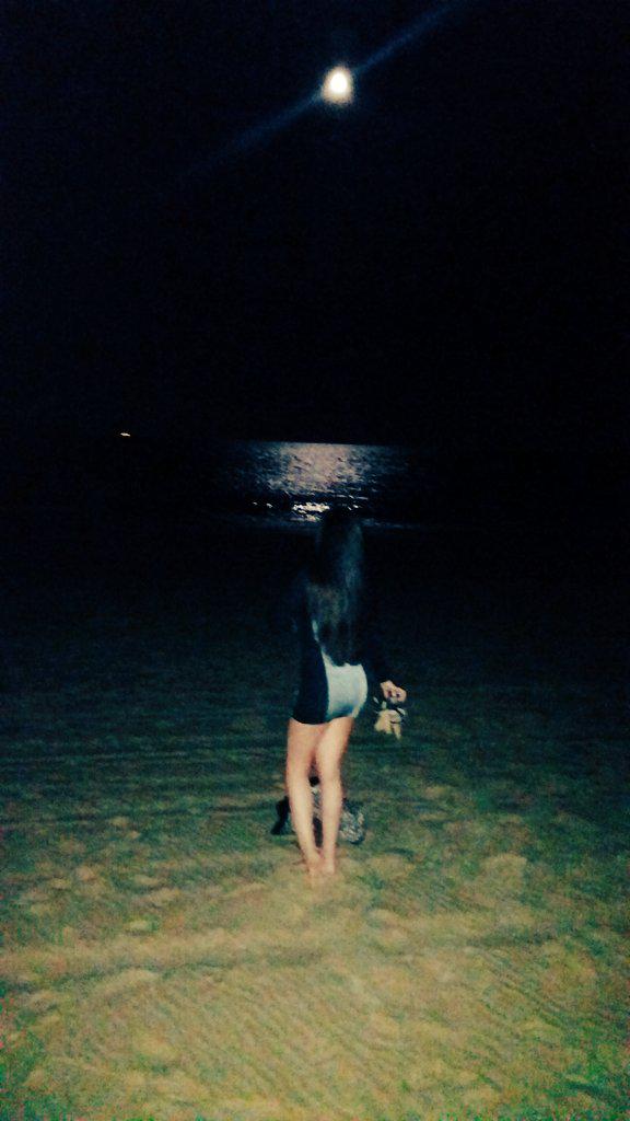 salimafabregat's tweet photo. El puerto Cádiz # playanoche # luna  #decopeo http://t.co/WdLGcid7A7