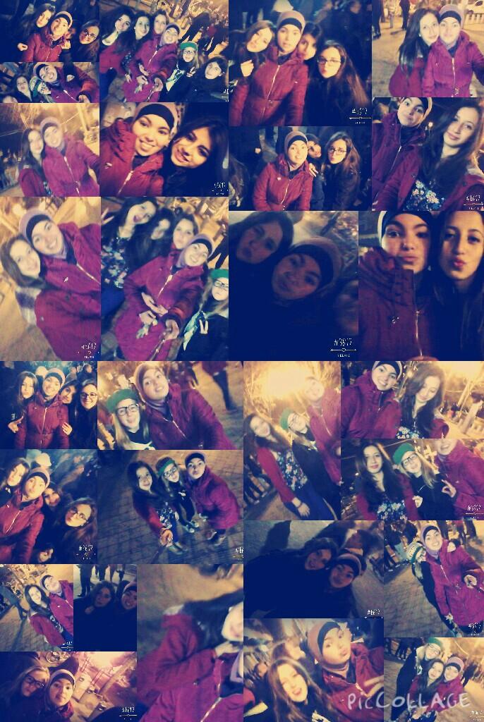 Guccibixx's tweet image. Cuuando las Fallas Son Lo Mejor Del Año...😍😍 #RecuerdosDeMarzo #Fallas2015💎 #FamiliiaMarxa