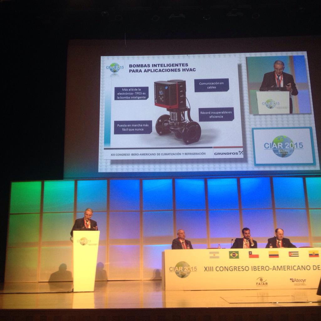 KeithNicho17's tweet photo. Muy interesante presentación de @mvirgos1 en #Ciar2015 con el futuro ya presente: bombas inteligentes de @Grundfos_ES http://t.co/s6wdzT2lxW