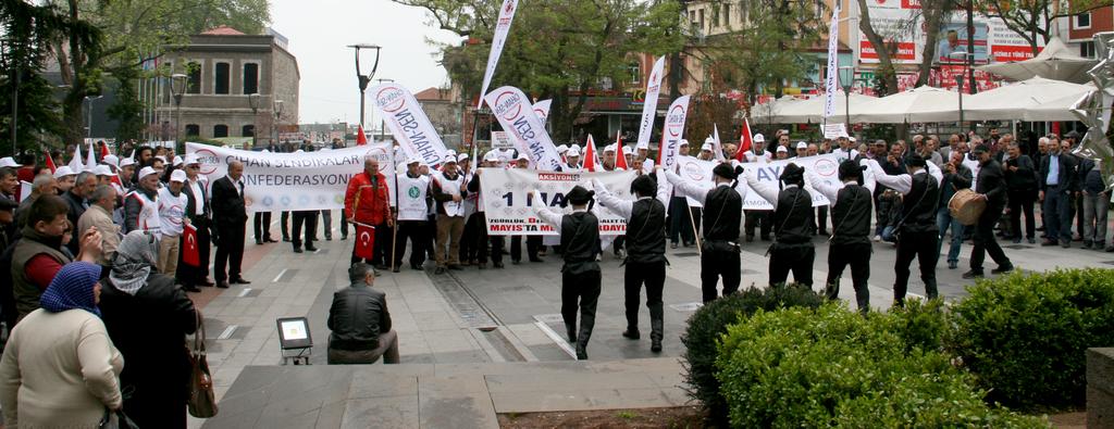 aktifegitim61's tweet photo. Trabzon @Aktifegitimcler olarak 1 mayıs ta meydandaydık. http://t.co/sFA1j0MUSf