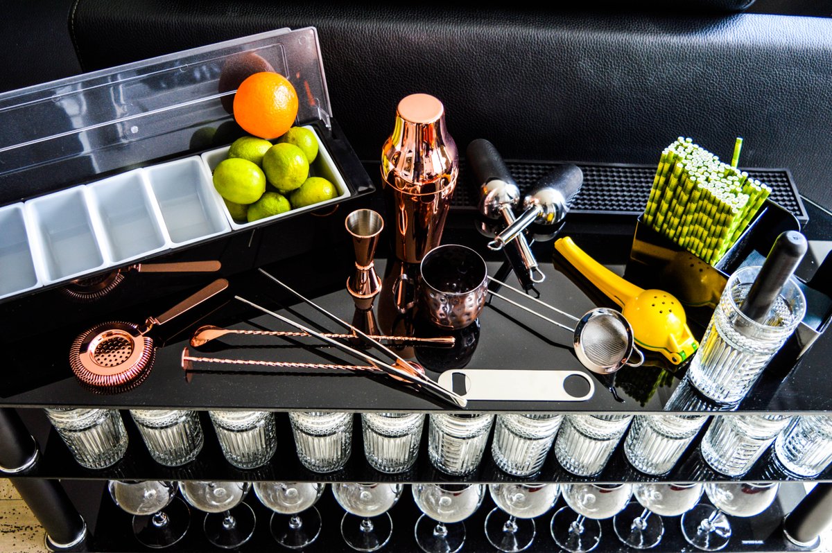 skyevent_be's tweet photo. Dankzij APS Glass &amp; Bar Supply Belgium kan SkyEvent weer verder met onze professionele cocktailworkshops! http://t.co/okTl4zWSXo