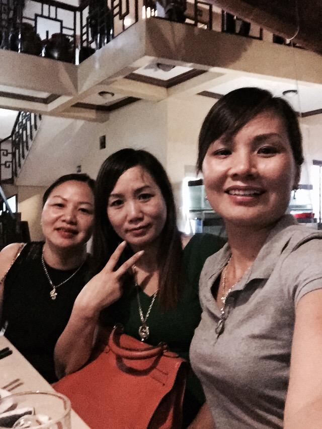 HinH9's tweet photo. 30/4/2015 vui cùng các gái iu❤️❤️❤️😜😜😜 http://t.co/qjyaRQJWJM