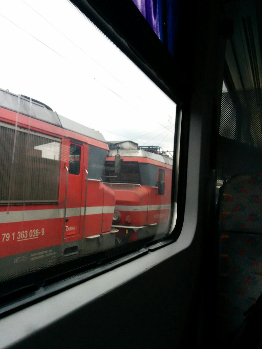 freeeky's tweet photo. @missnymphee @pengovsky #fromwhereiwait -- http://t.co/Dq6tVyaiHi