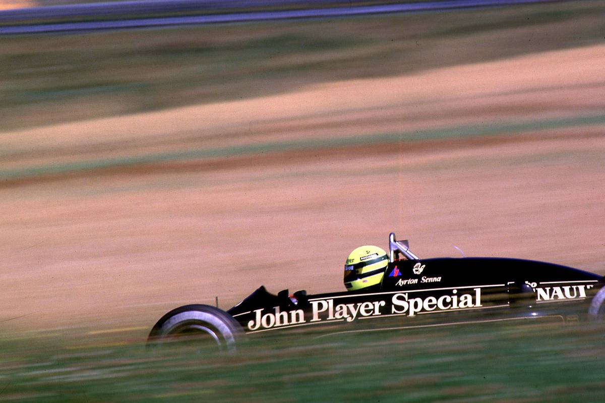 AlpineF1Team's tweet photo. Always in our hearts. http://t.co/mNO7pbv3nd