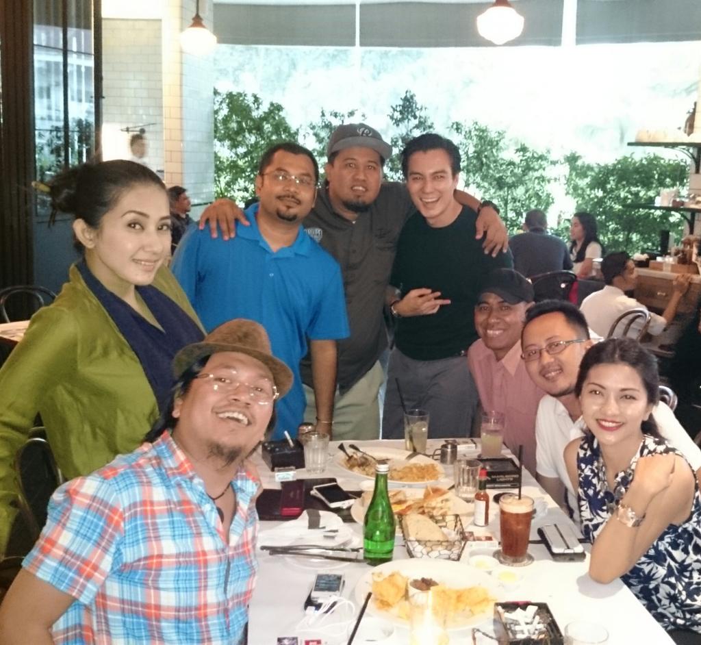 Happy birthday brood <a href="/mrbaimwong/">baimwong</a> *tasyakuran makan2* w/ <a href="/CutMemey/">Cut Memey</a> <a href="/aip73aip/">Shahimul Aviv. L</a> <a href="/De_vinaa/">devina</a> #kloterpertama