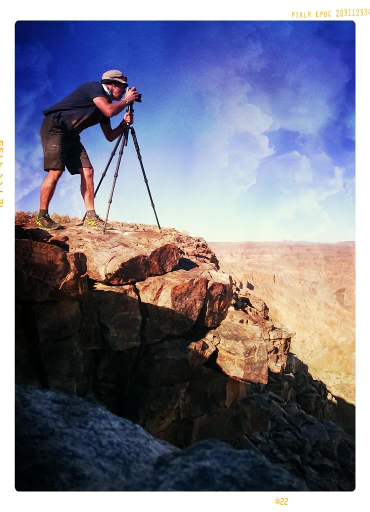 JacqMaraisPhoto's tweet photo. Me &amp; #Bob ][ @3LeggedThing @Sony @CarlZeissLenses @BlackRapid @SunshineCompany @SACLMag #FishRiver #Namibia #travel http://t.co/gsH0WWuP9T