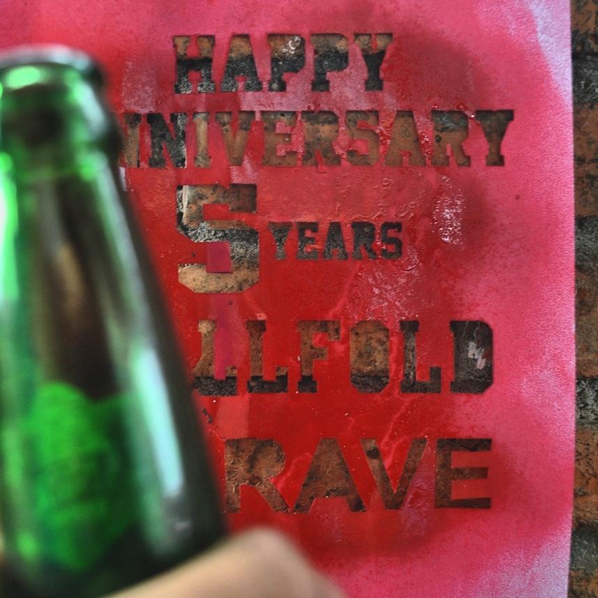 Di anniv @billfoldx kita ngebeer dulu sampe tepar kayak tikus diracun haha!
#fiveyearsbrave