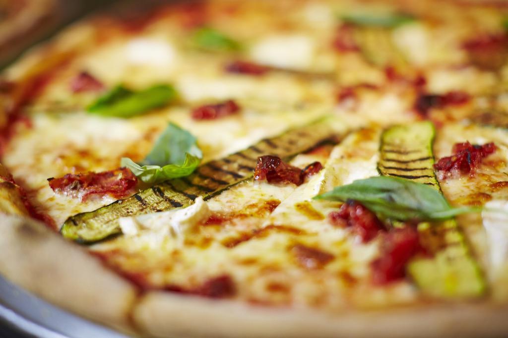 Voodoo_Rays's tweet photo. Here goes >>> We open our new @boxpark spot at 1230 today. Come and say hello! £2.50 slices til 3pm! #pizzapanic 🍕🍕🍕 http://t.co/3DSxM9lUgQ