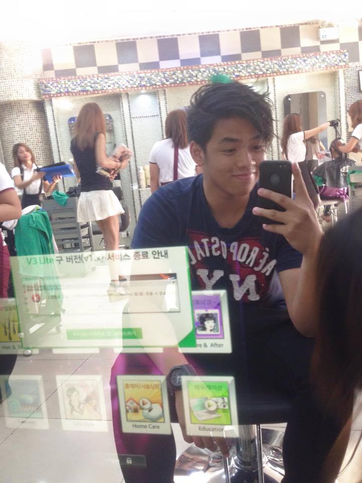 biboychuaa's tweet photo. Her at @Bangstnj 📍Tomas Morato ✂️ http://t.co/C5a7Be3JGV