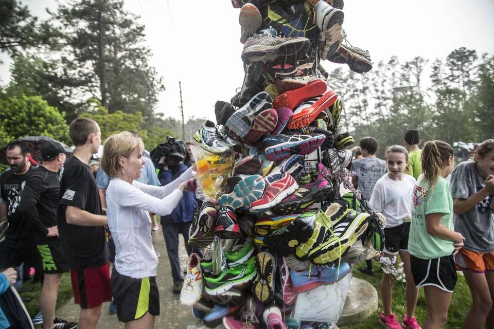 newsobserver's tweet photo. Holly Springs jogger Derek Davis remembered for passion, upbeat spirit http://t.co/6NxMXBfDTf #RIPDerekDavis http://t.co/GFRANIZRsa