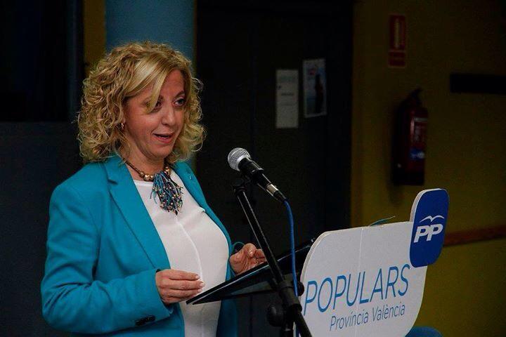 NNGG_HN's tweet photo. Presentació de la candidatura del Partit Popular de #Puçol #EntreTots http://t.co/4Yi3PJQO0k