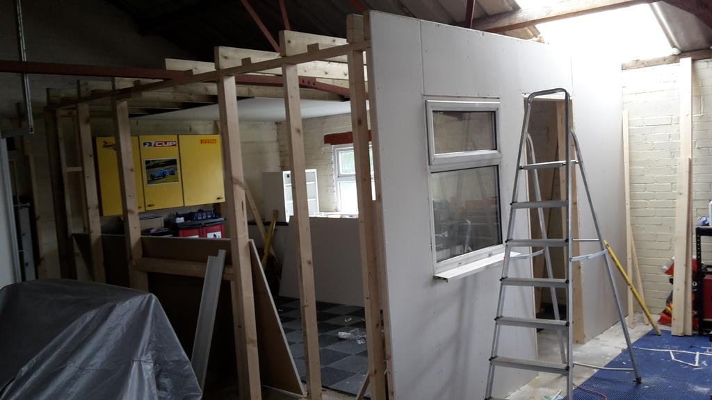 EnigmaMsport's tweet photo. The @EnigmaMsport office is coming along rather swimmingly :-) #ProperJob http://t.co/q0xIcOU3Iu