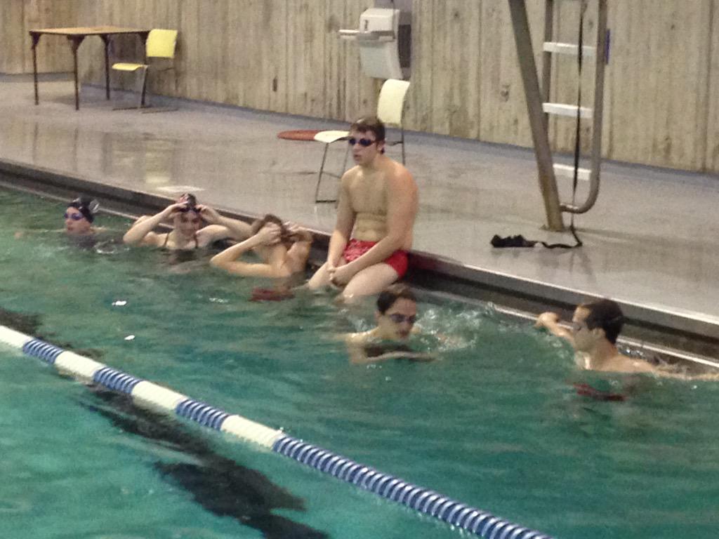 OakRidgeSwims's tweet photo. Too cold for #ultimate so it's a #shark morning instead! #GOACAC #LC15 http://t.co/NiM1TKQFj8