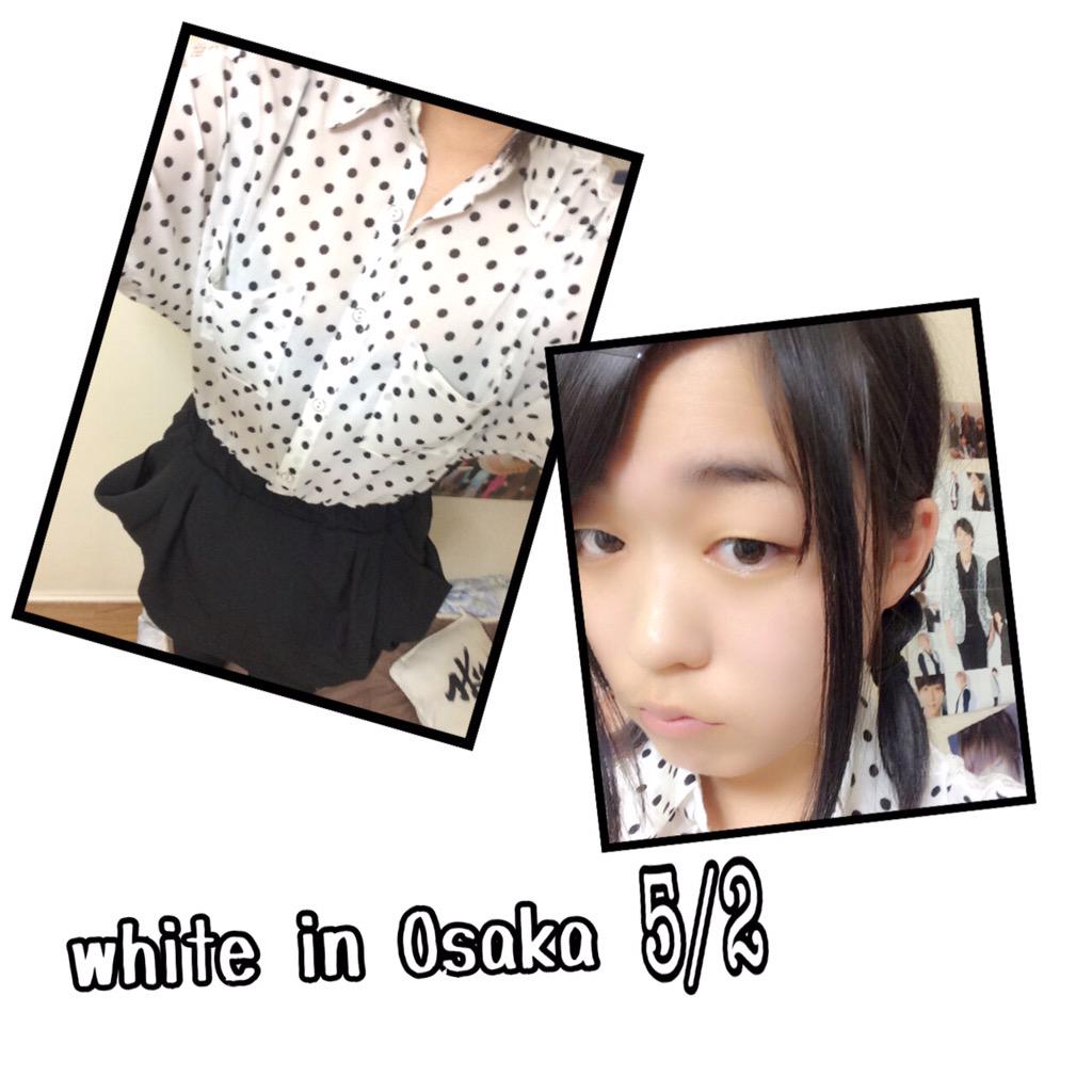 S7YBQehZsGc79nw's tweet photo. >>>

明日この格好と髪型でグッズ参戦するんで見かけたら声かけてくださいな\♡/

あ、ちなみに、めっちゃ朝早くから居ますよ☜

あとね、ネイルやってもらった💖💭 http://t.co/DYgpYbnJT0