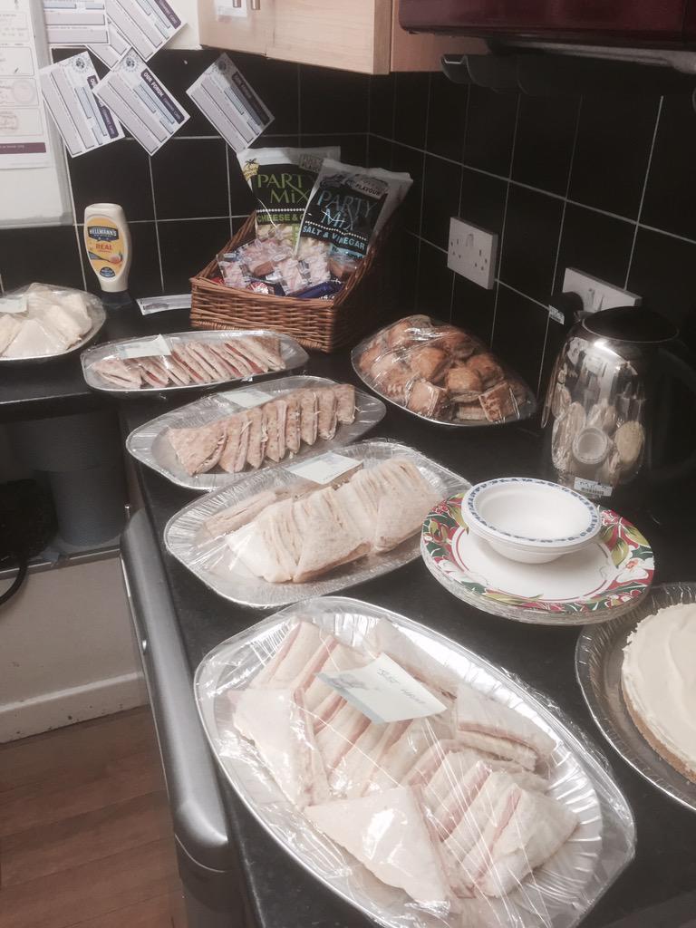 CaunceStr5173's tweet image. Celebrating success with our buffet. What matters to you and Financial Results. Well done guys.