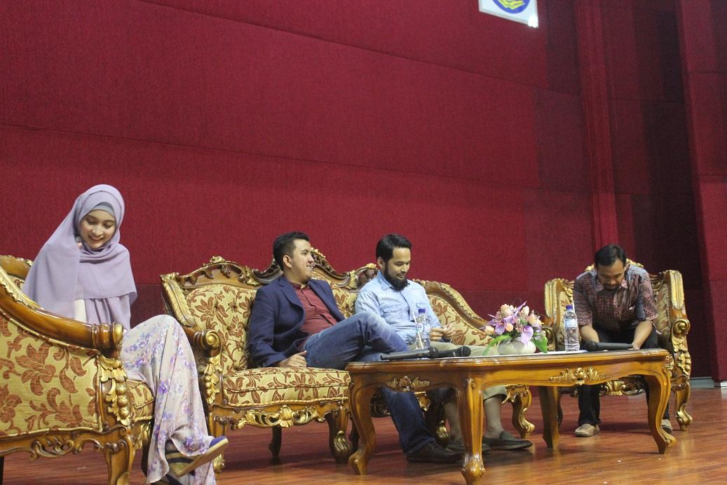 bempknstan's tweet photo. Berikut sebagian dokumentasi dr AKB304 semalam. Terima ksh kpd seluruh pihak yg membantu terwujudnya kegiatan ini :) http://t.co/GLwUvO5Eih