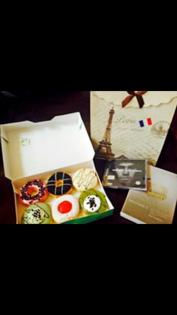 Yeiii the best doughnut in town...mau beli nut d malang???
Yah di Baker's King donk! Taste speciality...