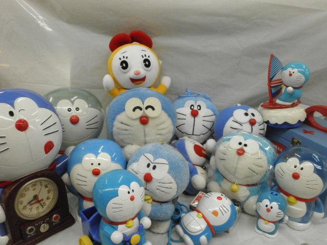 ドラえもん 多数入荷しました！ぬいぐるみ、貯金箱、目覚まし時計