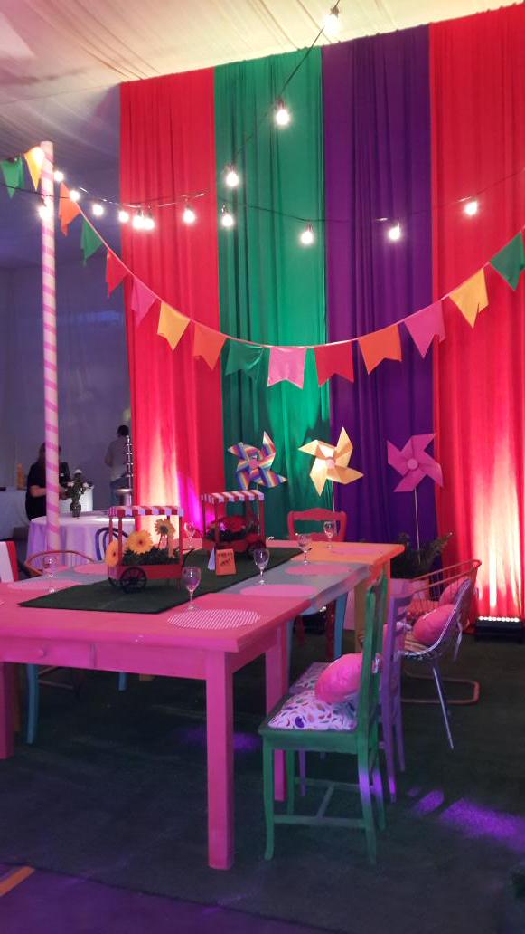 MPEventPlanner's tweet image. Gran puesta para los #XVMarti en Colon..! #exploto #FiestaTotal @gsemper