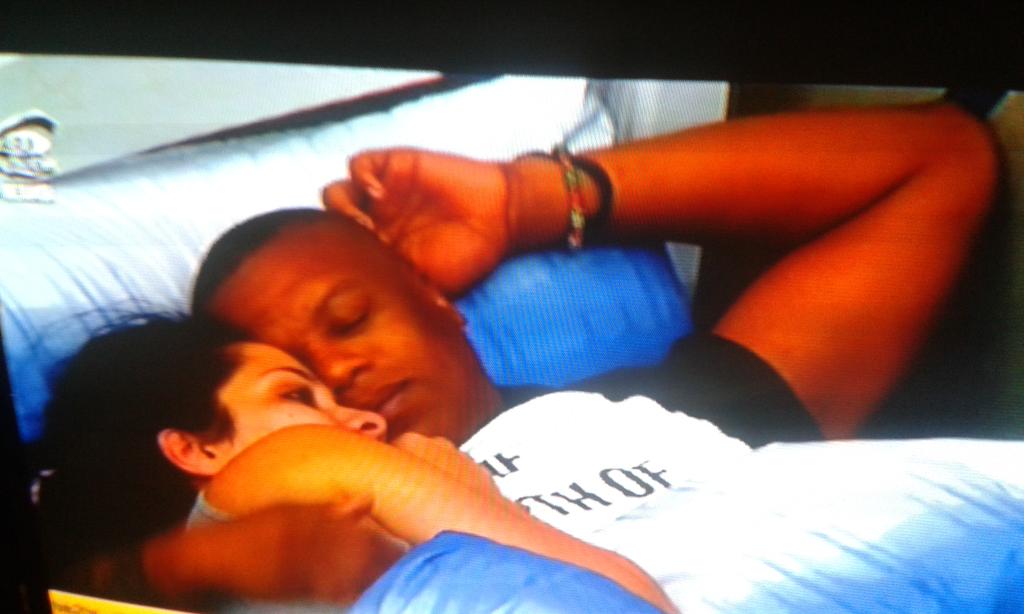 gugsmtshali's tweet photo. Ok let me indulge on my nunupies that I luv so much while the Royal Kingdom is collapsing lmao #PumChe #BBMzansi http://t.co/JFJYCc6xbq