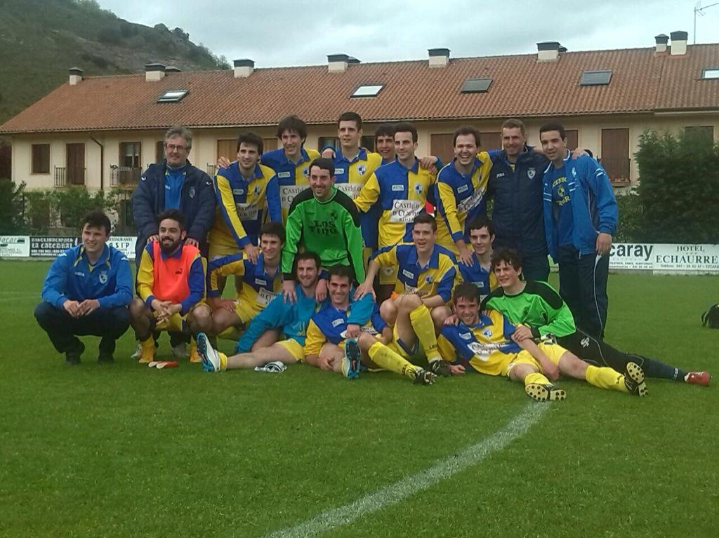 renedo_21's tweet photo. Es de tercera!!@cdalberite es de tercera!!!#GrandeEQipo.. Todo esfuerzo tiene si recompensa 💪💪💪💪 http://t.co/KP8iNdCxA7