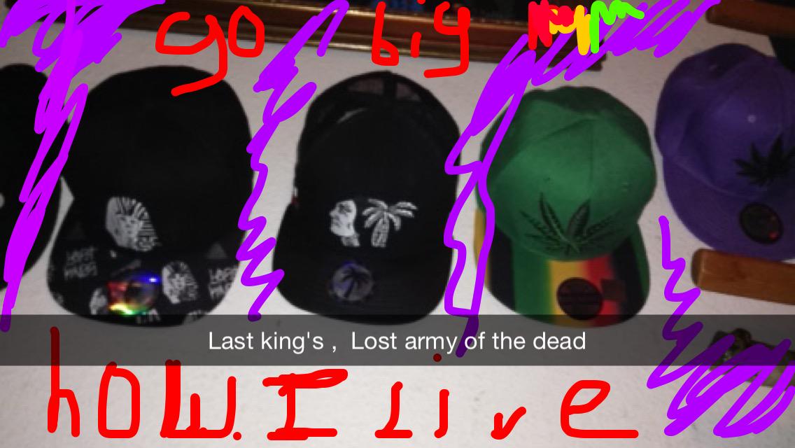 RoyalDreadKnigh's tweet photo. One of the Last Kings Green and Purple Warrior http://t.co/8NzexXQtPi