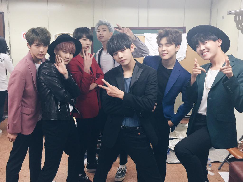 bts_bighit's tweet photo. [#오늘의방탄] 뮤직뱅크 컴백 무대에 많이 와주시고 본방 시청해주신 아미들 감사합니다! 근로자의 날에 쉬지 않고 방탄과 함께 해준 아미들 감동쓰(*´ლ`*) 내일 사녹에서도 꼭 만나요~ #INEEDU http://t.co/t9PrQikbe1