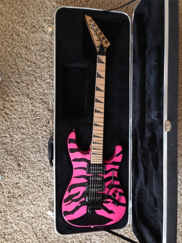 TweetingTheTop's tweet photo. Jackson Dinky DKMG Bengal Tiger Guitar $407.0 #Bengals http://t.co/q1rIlVml5K http://t.co/1gINa1qJLL