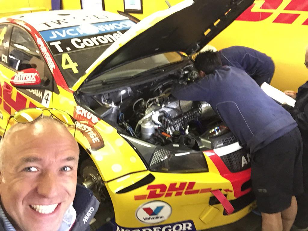 Arrived another holly place #hungaroring #Hungary 😜👍😜👍 car almost finished. Shakedown tonight 18.30 #dhl #SelfieKing
