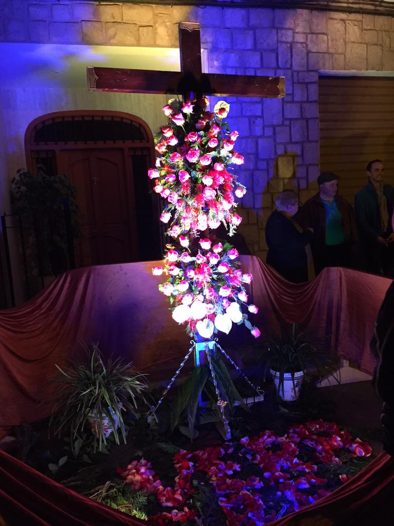 Modestomartinez's tweet photo. Ahir, festa de les creus de Maig a #Alboraya #Tradicions #Senyesd'Identitat http://t.co/ES97DQ0CXY