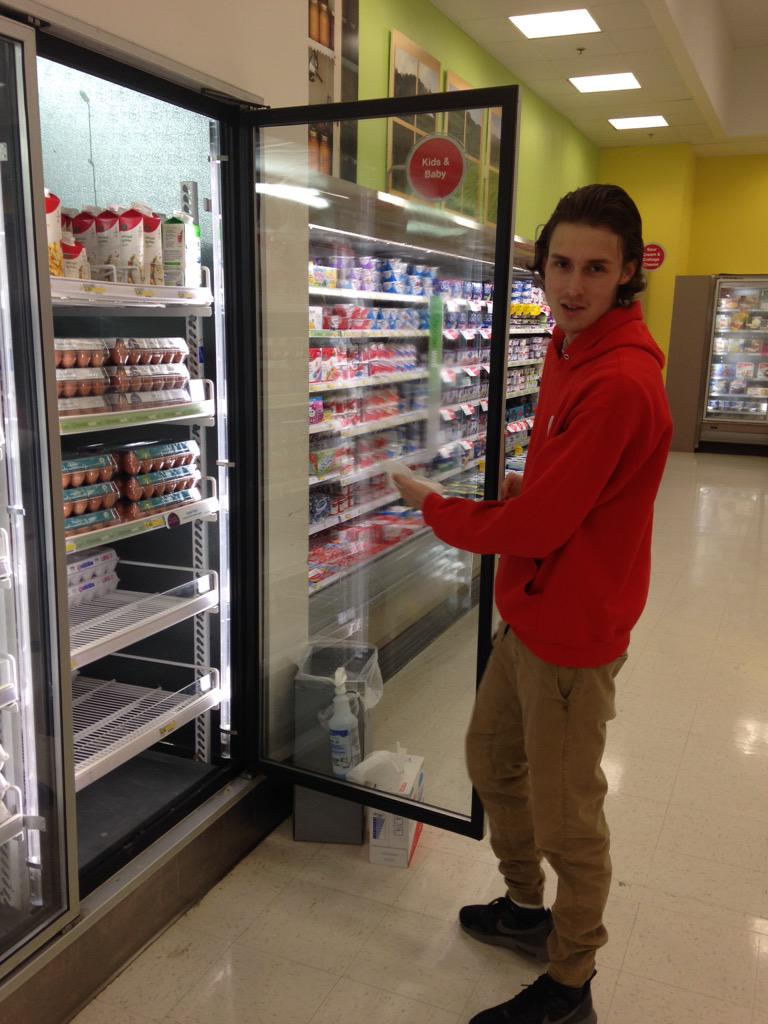 #T1801 #cleancoolers #freshstart @AmbHussain2 <a href="/MelissaStanner/">Melissa Stanner</a> <a href="/Jfofana16/">Jenneba Fofana</a>