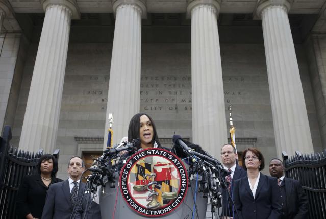 BREAKING: "Six Baltimore officers face murder, other charges in Freddie Gray's death"
—> bit.ly/1EBawl7