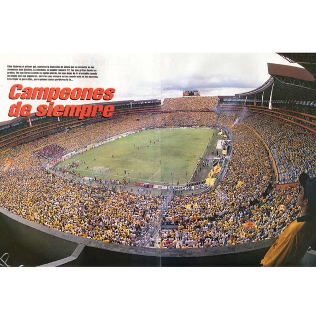 saucedo_pablo's tweet photo. FELIZ CUMPLEAÑOS ÍDOLOS @Kitudiaz1070 @BarcelonaSCweb http://t.co/wKiCyTnT60
