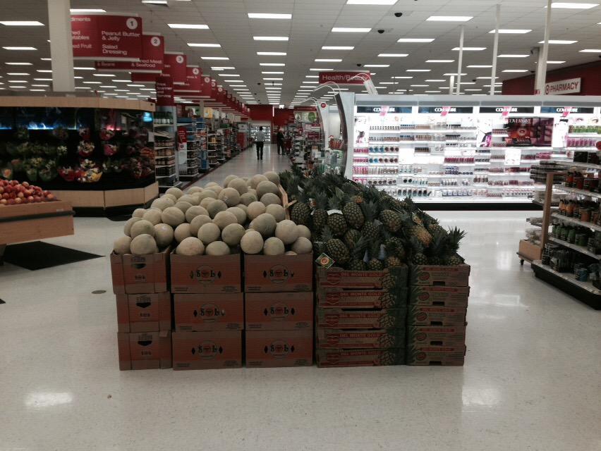 meghannbockrath's tweet photo. T2193 gearing up to drive some major produce sales this weekend! @HlavinkaBh @schzacj @ktrocco http://t.co/xdxTyLzPCz