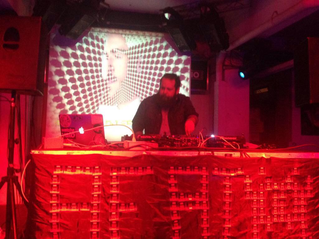 LosAlanAnaya's tweet photo. Gracias 
👾 @BeatInvadersMX 👾
El audio,la gente,la música, el apoyo y
atención fueron de lo mejor'
La pasamos genial!👾 http://t.co/yCpKuAihl1