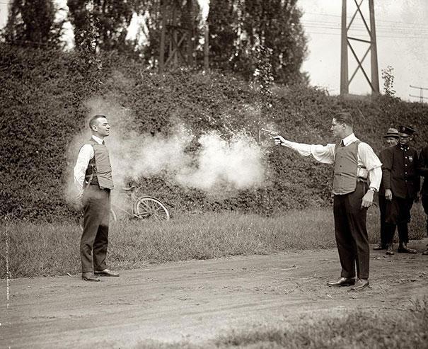 DaysBack's tweet image. Testing of new bulletproof vests, 1923.