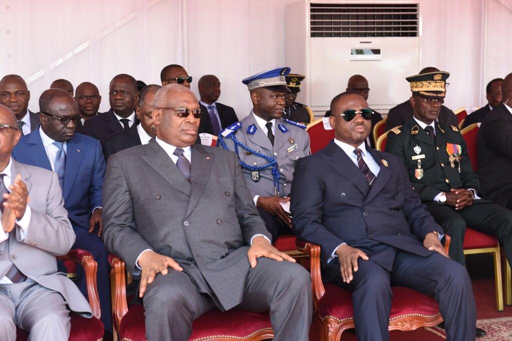husseinkouame's tweet photo. Le PAN @SOROKGUILLAUME aux côtés du PRADO pour la célébration de la fête du travail au Palais présidentiel #ci225 http://t.co/fS4iCZIrVh